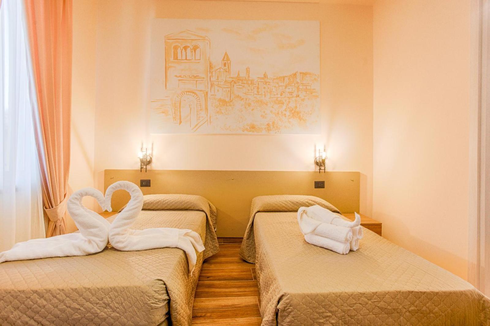 Le Canterine Di Peppe Ascoli Piceno Exterior photo